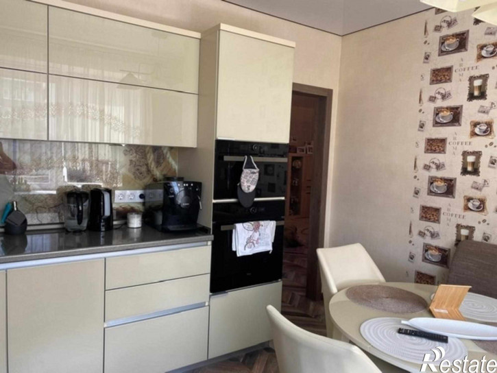 2-комн квартира Нансена ул, 73