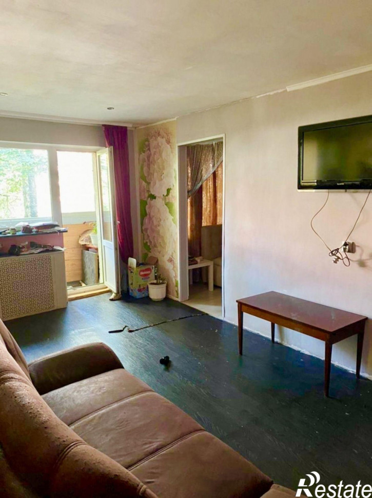 2-комн квартира Космонавта Леонова ул, 70