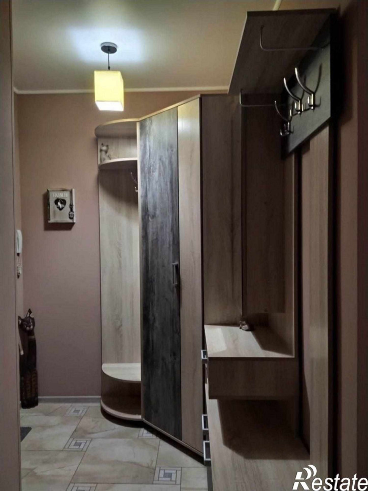 2-комн квартира Строительная ул, 17