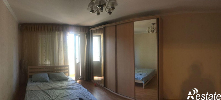 2-комн квартира Генерала Челнокова ул, 32