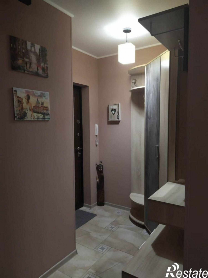 2-комн квартира Строительная ул, 17