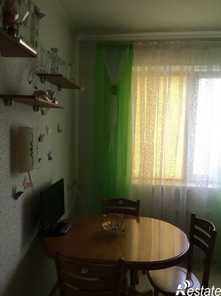 2-комн квартира Парковый пер, 8