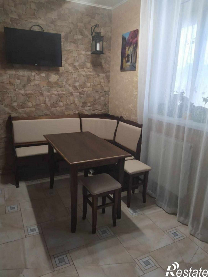 2-комн квартира Строительная ул, 17