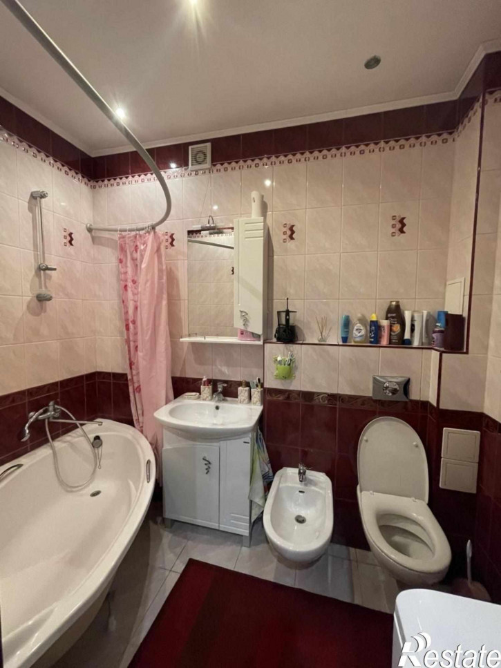 2-комн квартира Парковый пер, 8