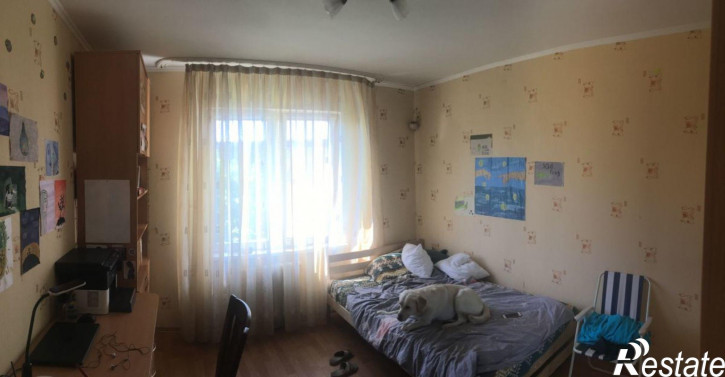 2-комн квартира Генерала Челнокова ул, 32