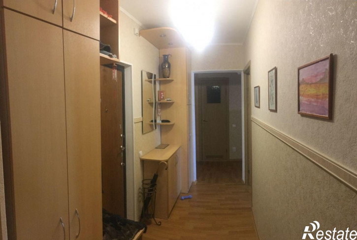 2-комн квартира Генерала Челнокова ул, 32