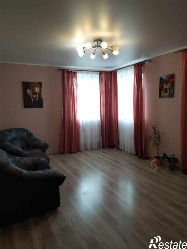2-комн квартира Строительная ул, 17