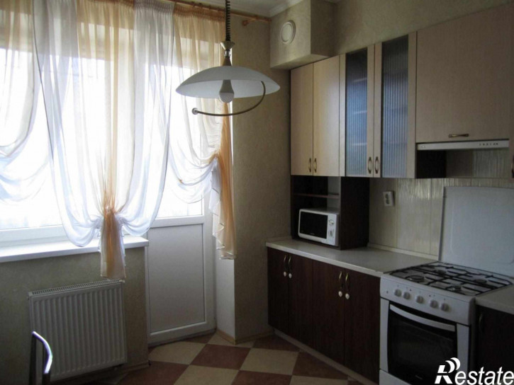 2-комн квартира Ю.Гагарина ул, 2а к 3