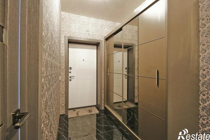 2-комн квартира Кипарисовая ул, 4