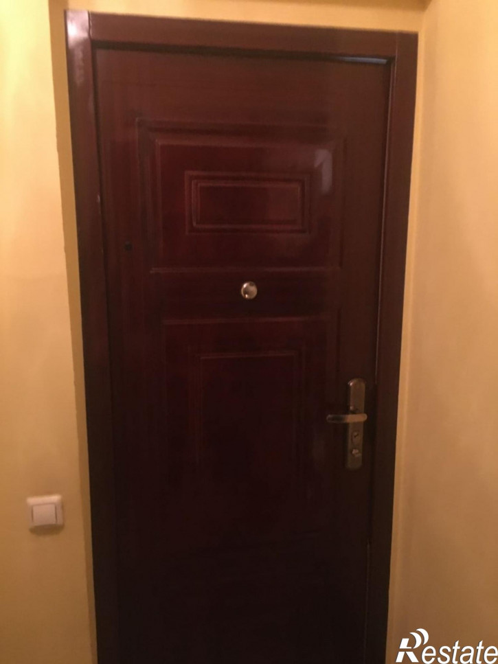 2-комн квартира Генерала Челнокова ул, 32