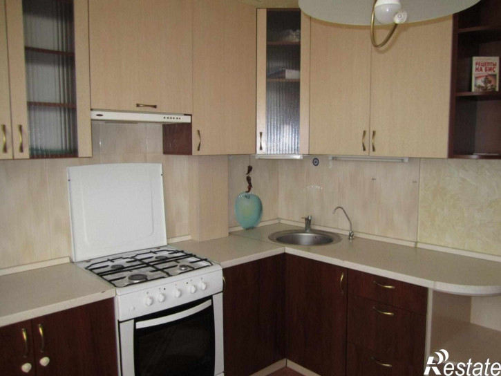2-комн квартира Ю.Гагарина ул, 2а к 3