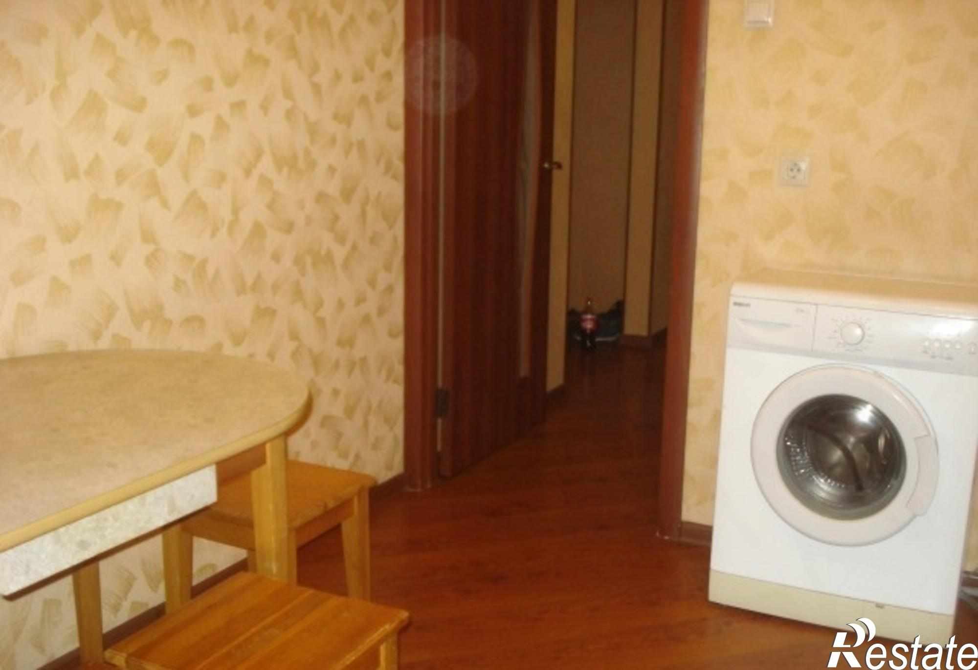 Сдать квартиру за 15 000 рублей на Комиссарова ул, 4А