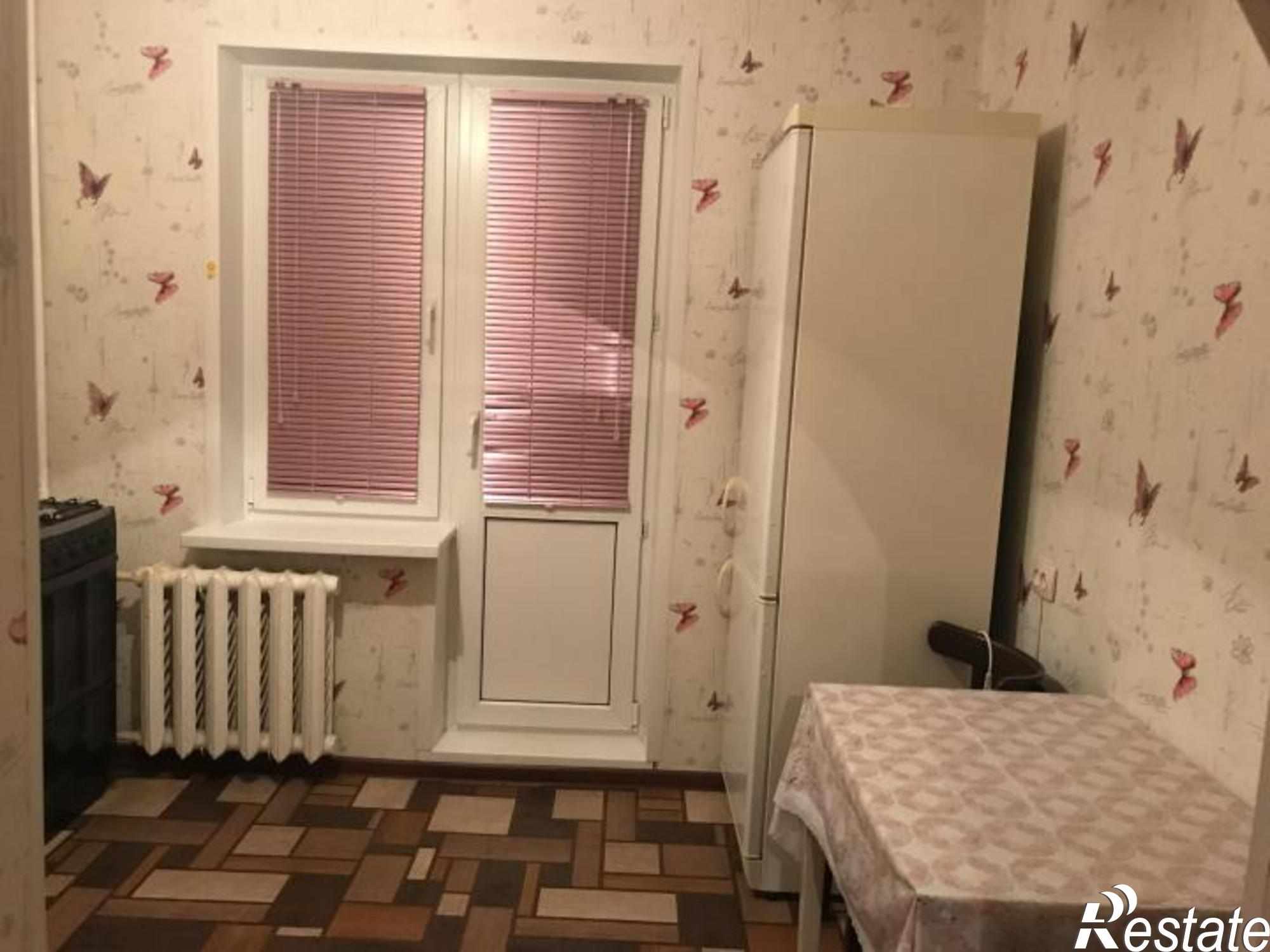 Сдать квартиру за 10 000 рублей на Растопчина ул, 53