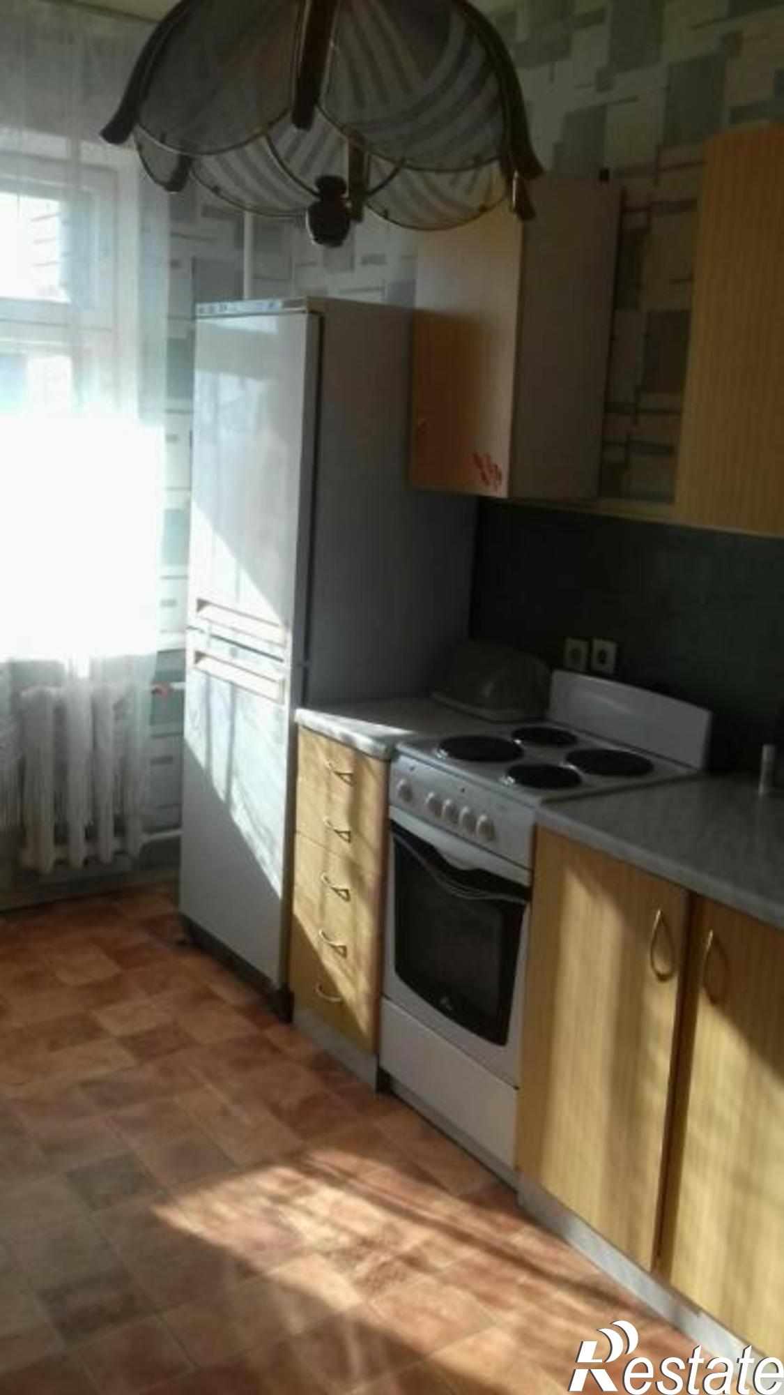 Сдать квартиру за 10 000 рублей на Комиссарова ул, 4А
