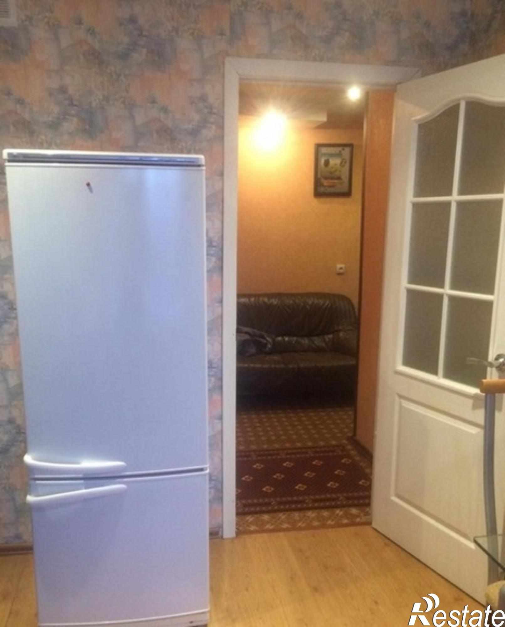 Сдать квартиру за 15 000 рублей на Почаевская ул, 3