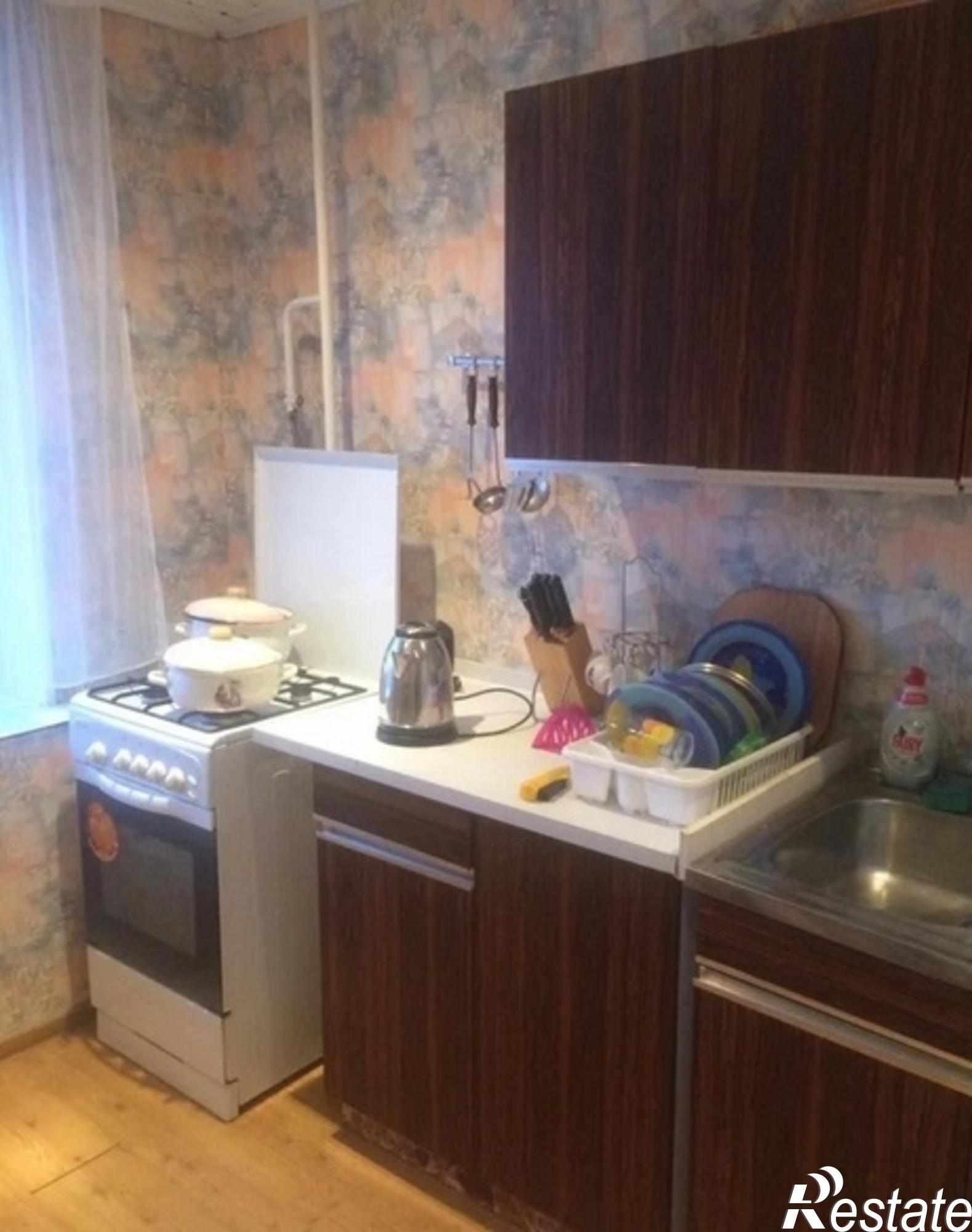 Сдать квартиру за 15 000 рублей на Почаевская ул, 3