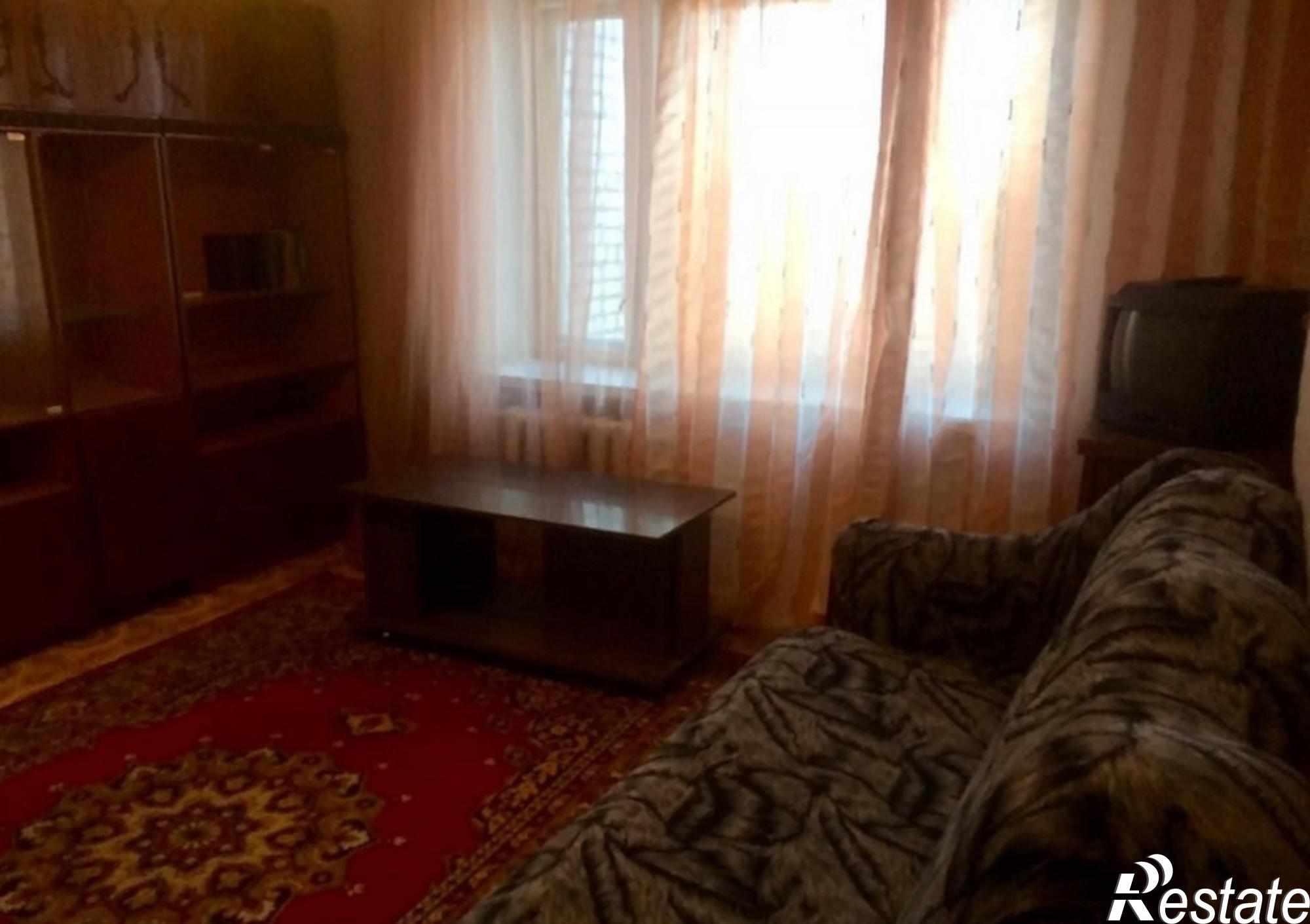Сдать квартиру за 15 000 рублей на Почаевская ул, 3