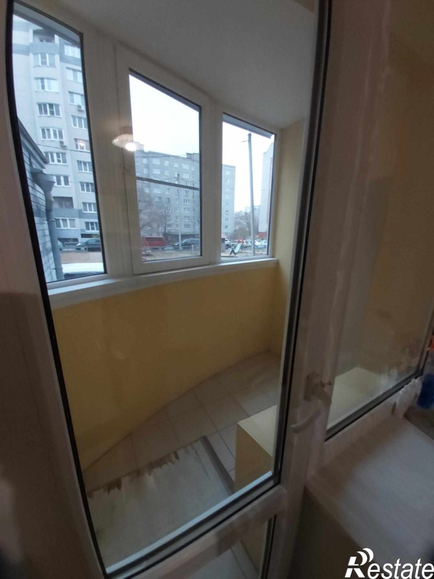 Сдать квартиру за 16 000 рублей на Комиссарова ул, 4А