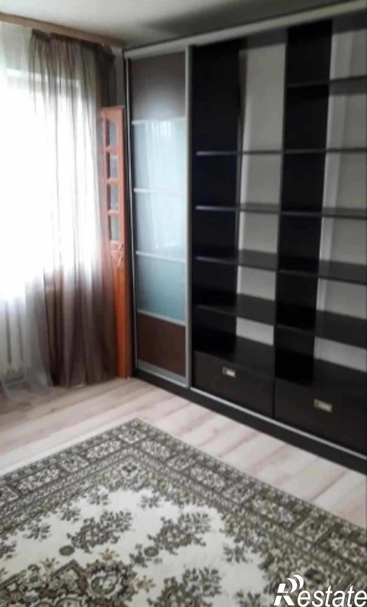 Сдать квартиру за 12 000 рублей на Балакирева ул, 37А