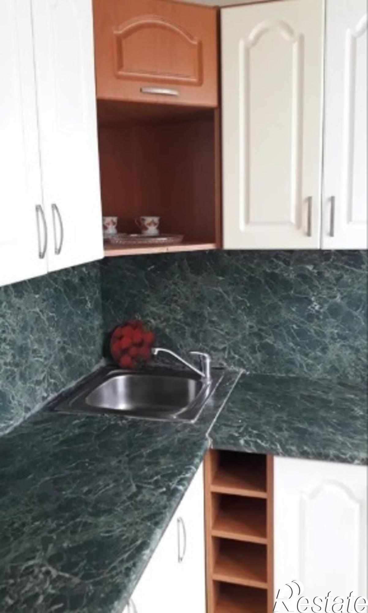 Сдать квартиру за 12 000 рублей на Балакирева ул, 37А