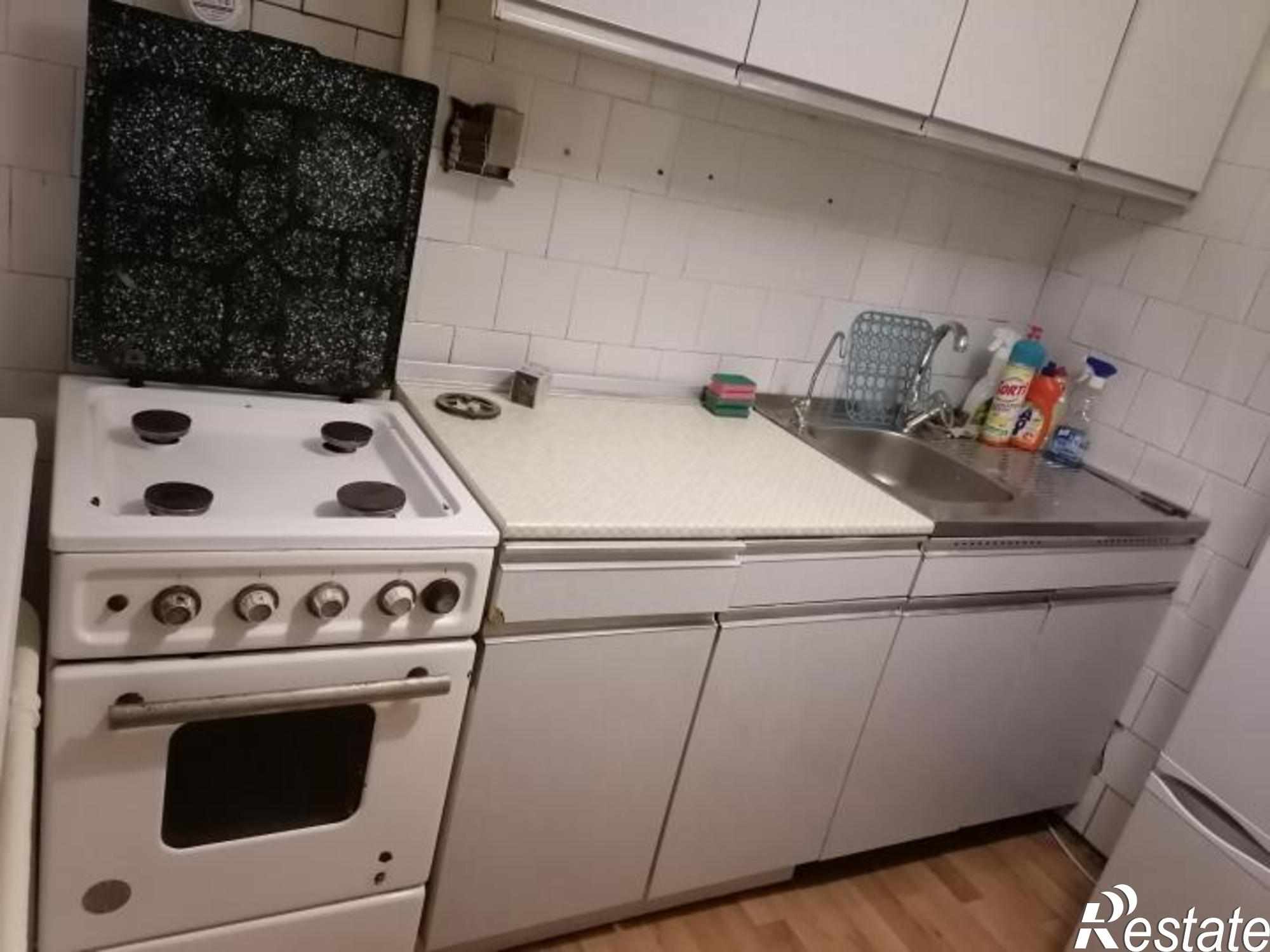 Сдать квартиру за 12 000 рублей на Строителей пр-кт, 42А