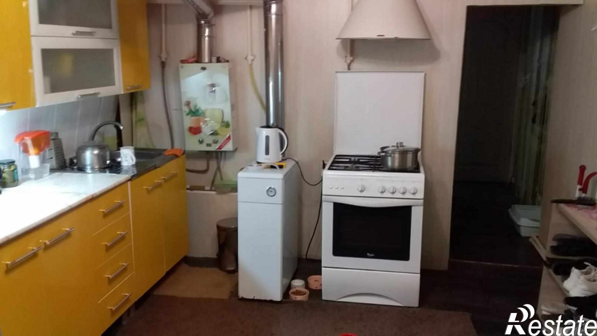 Купить дачу, дом, коттедж за 3 000 000 рублей на Комарова ул