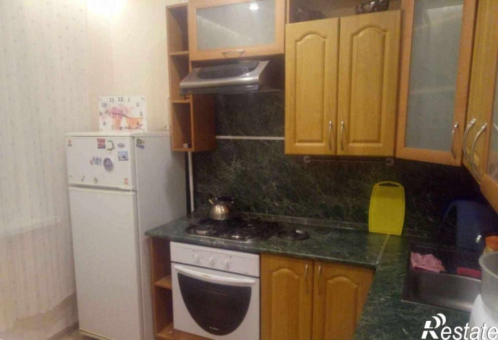 2-комн квартира Зеленая ул, 60
