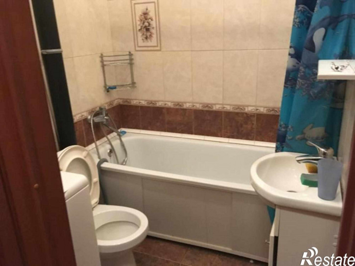 2-комн квартира Строителей пр-кт, 12