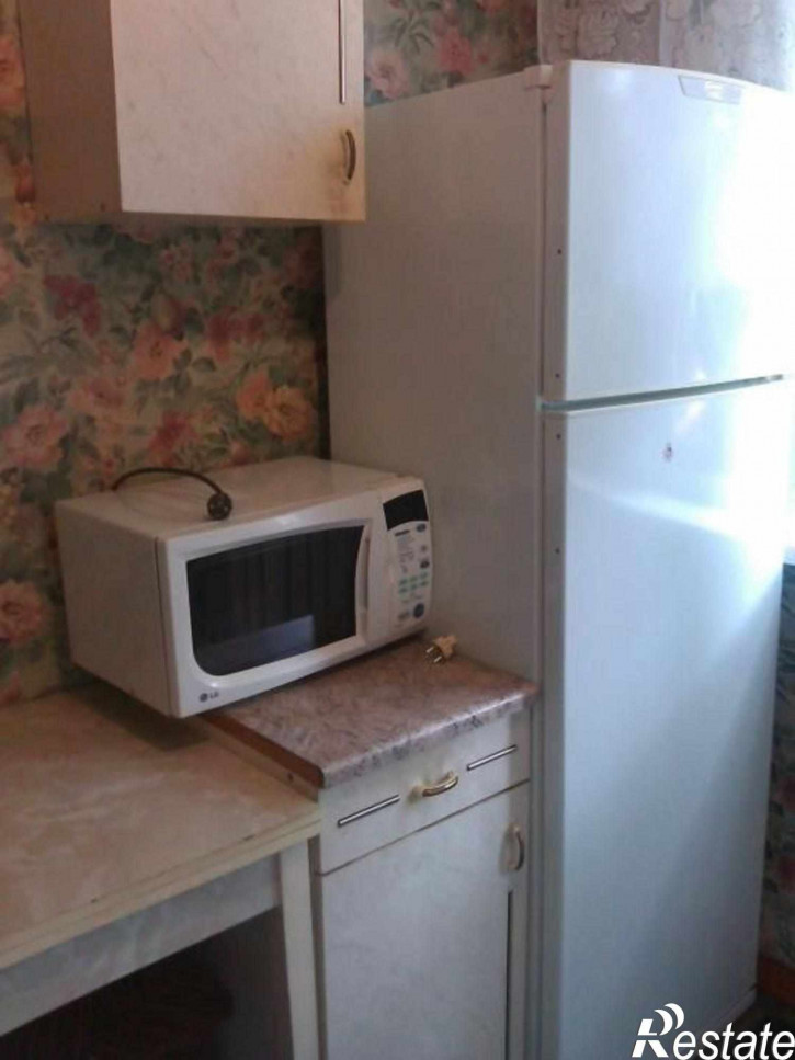 2-комн квартира Строителей пр-кт, 18