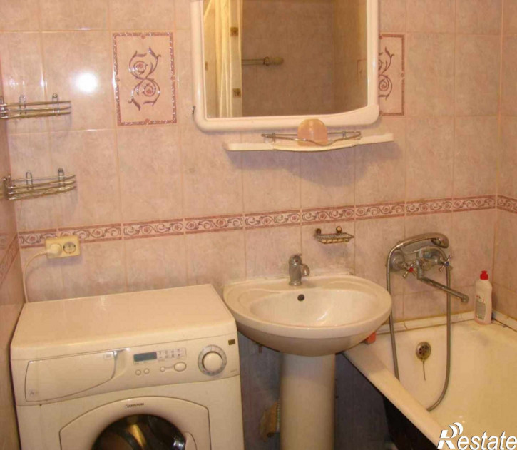 2-комн квартира Безыменского ул, 17Г