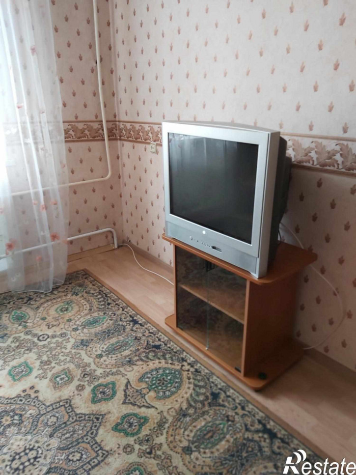 3-комн квартира Фейгина ул, 8