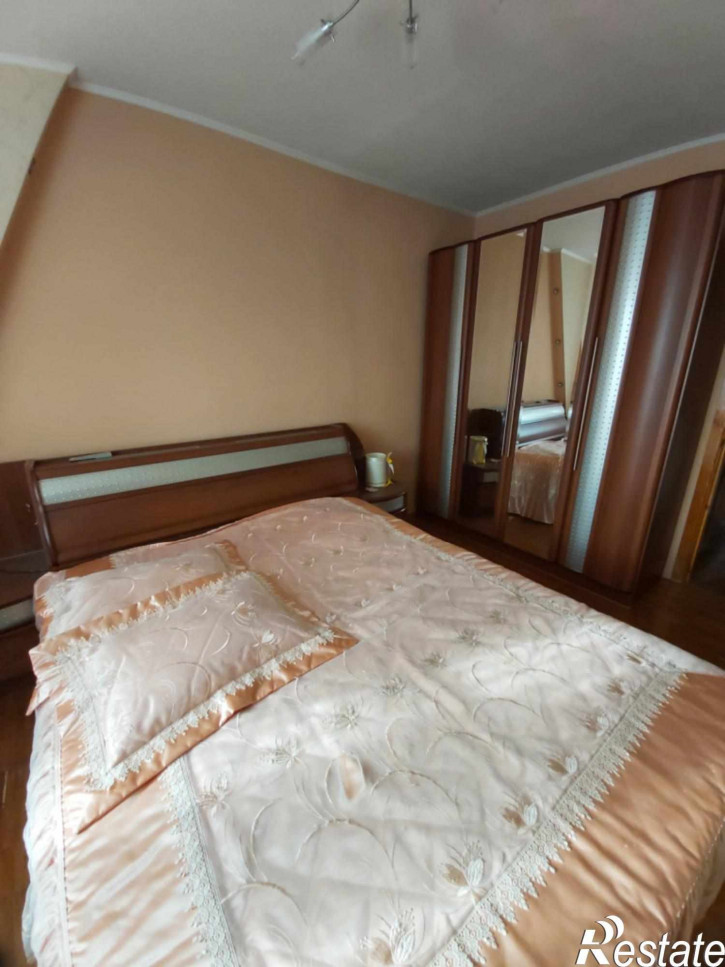 3-комн квартира Университетская ул, 8