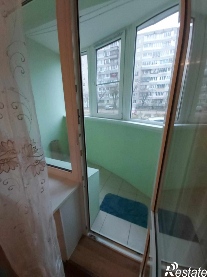 2-комн квартира Комиссарова ул, 4А