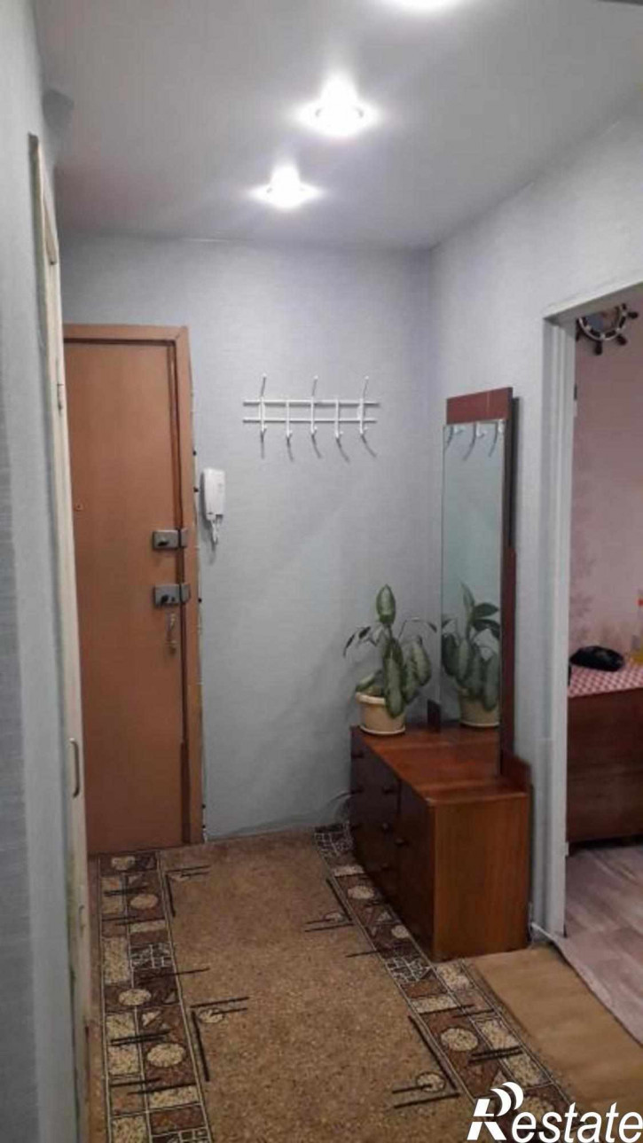 1-комн квартира Комиссарова ул, 9