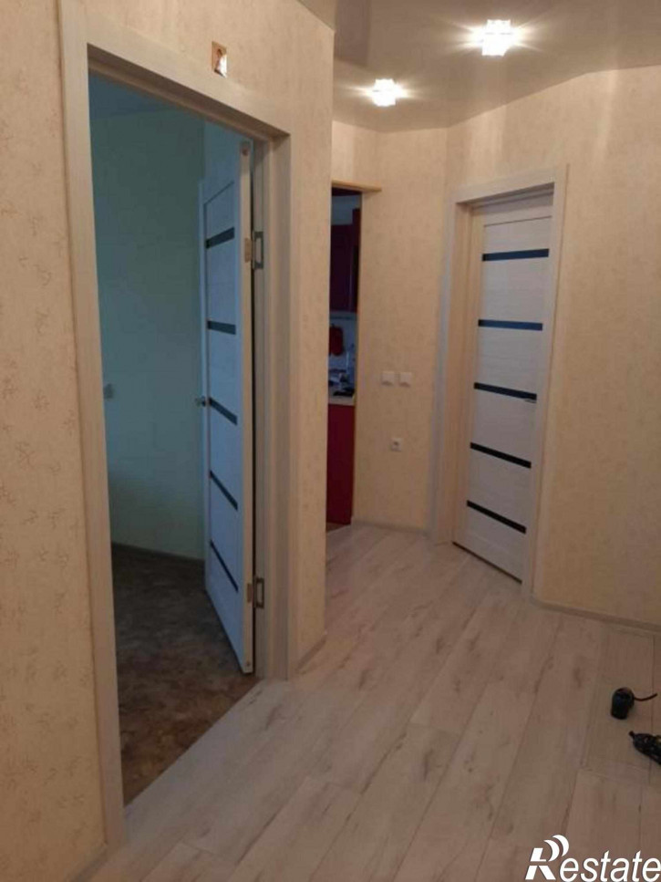 3-комн квартира Новгородская ул, 4