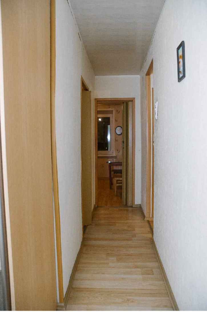 3-комн квартира Нефтяников ул, 9