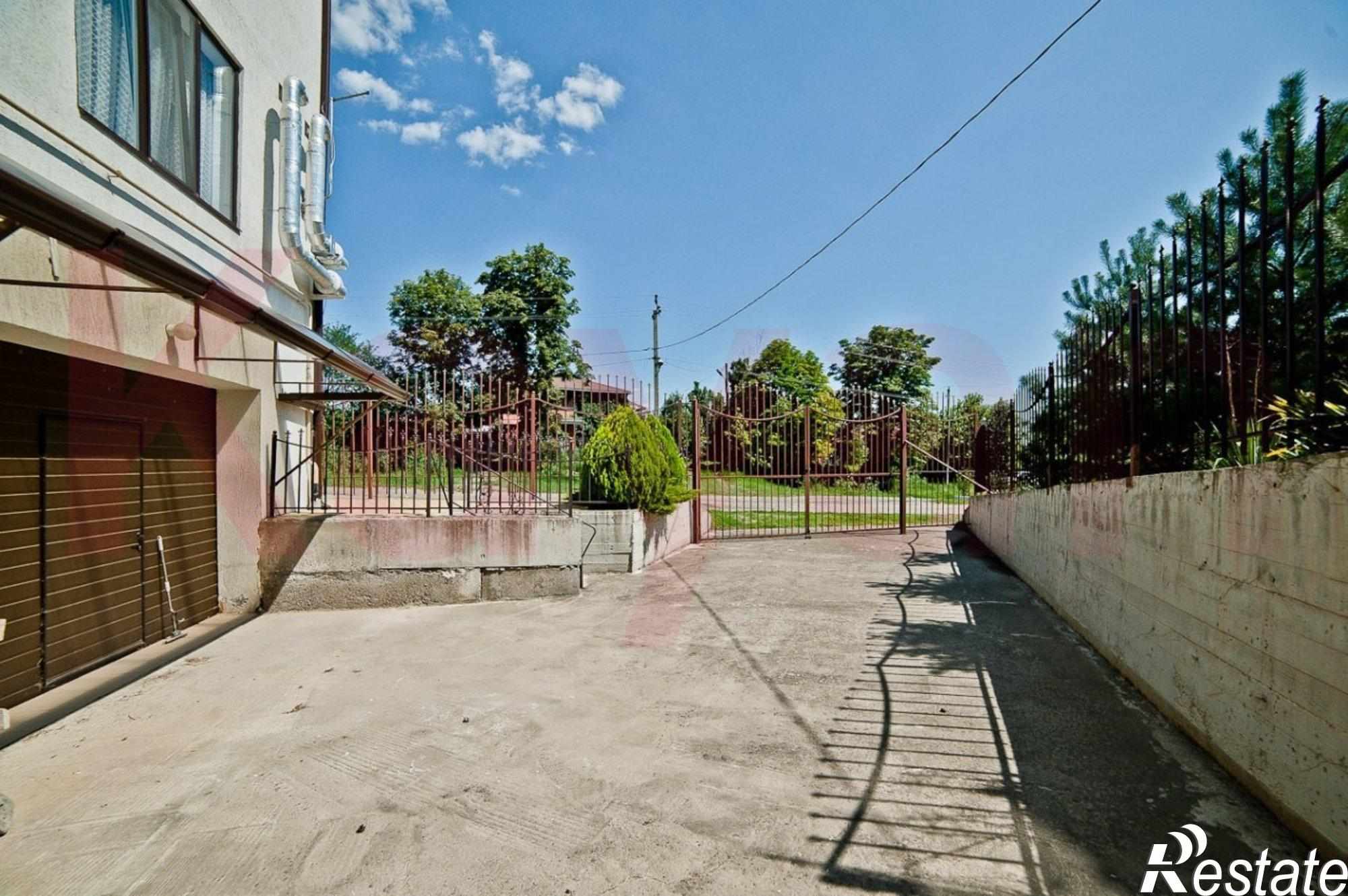 Купить торговое помещение за 25 200 000 рублей на Красная ул.