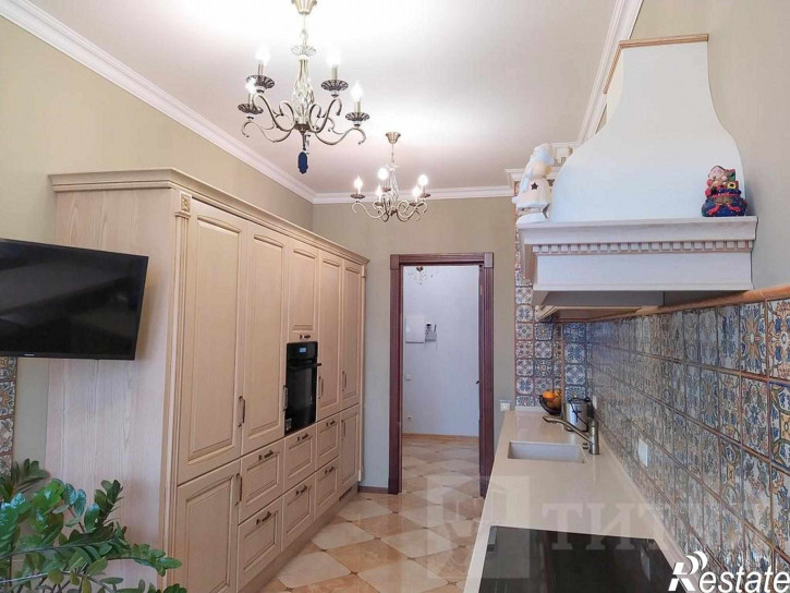 5-комн квартира Центр, Варфоломеева