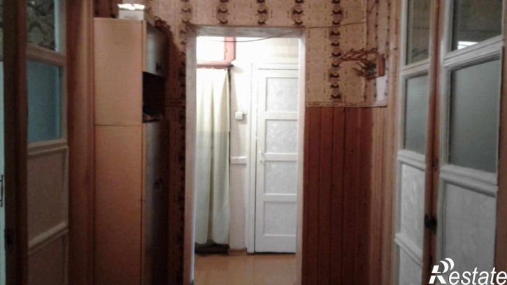 4-комн квартира Калинина ул, 61