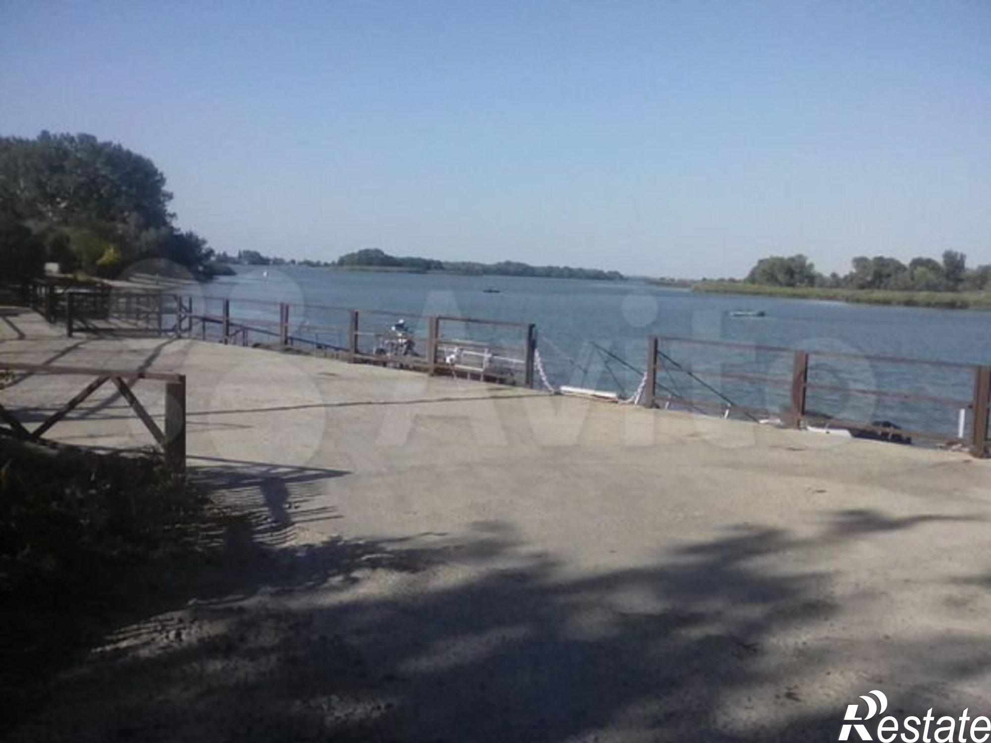 Купить производственную площадь за 4 390 000 рублей на Комсомольская улица