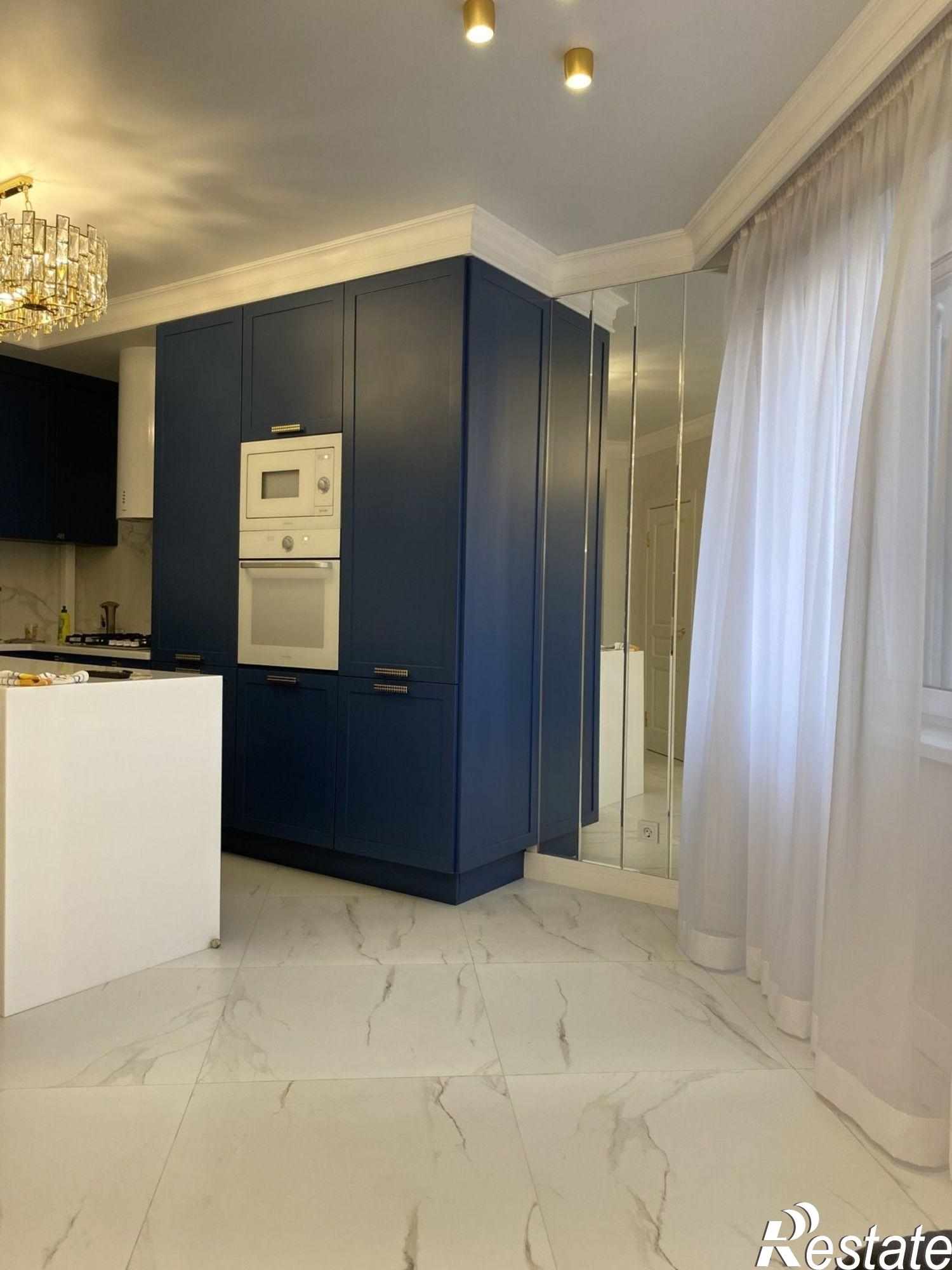 Купить квартиру за 12 100 000 рублей на Победы пр-кт, 70 б