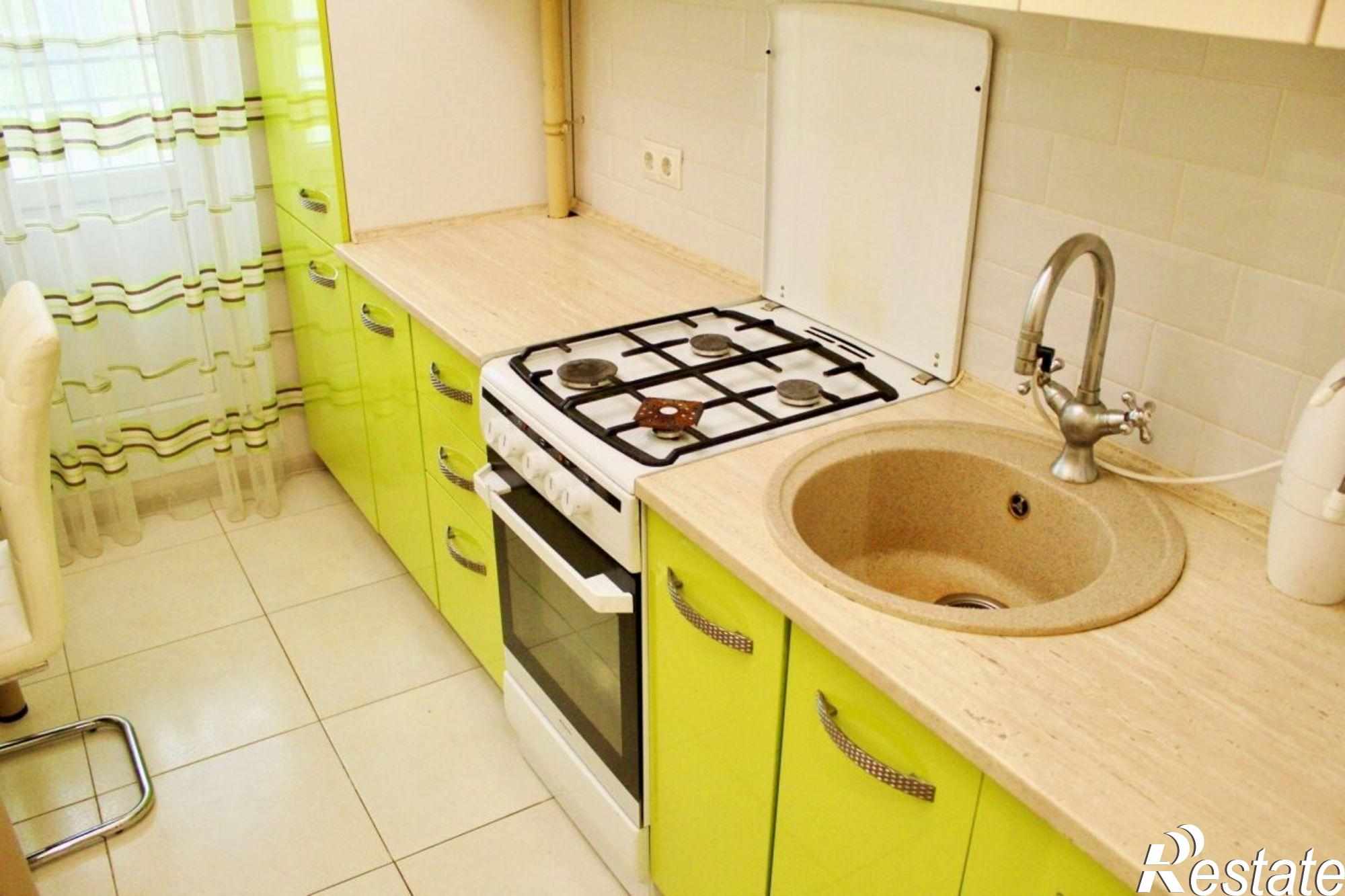 Купить квартиру за 3 700 000 рублей на Минусинская ул, 14