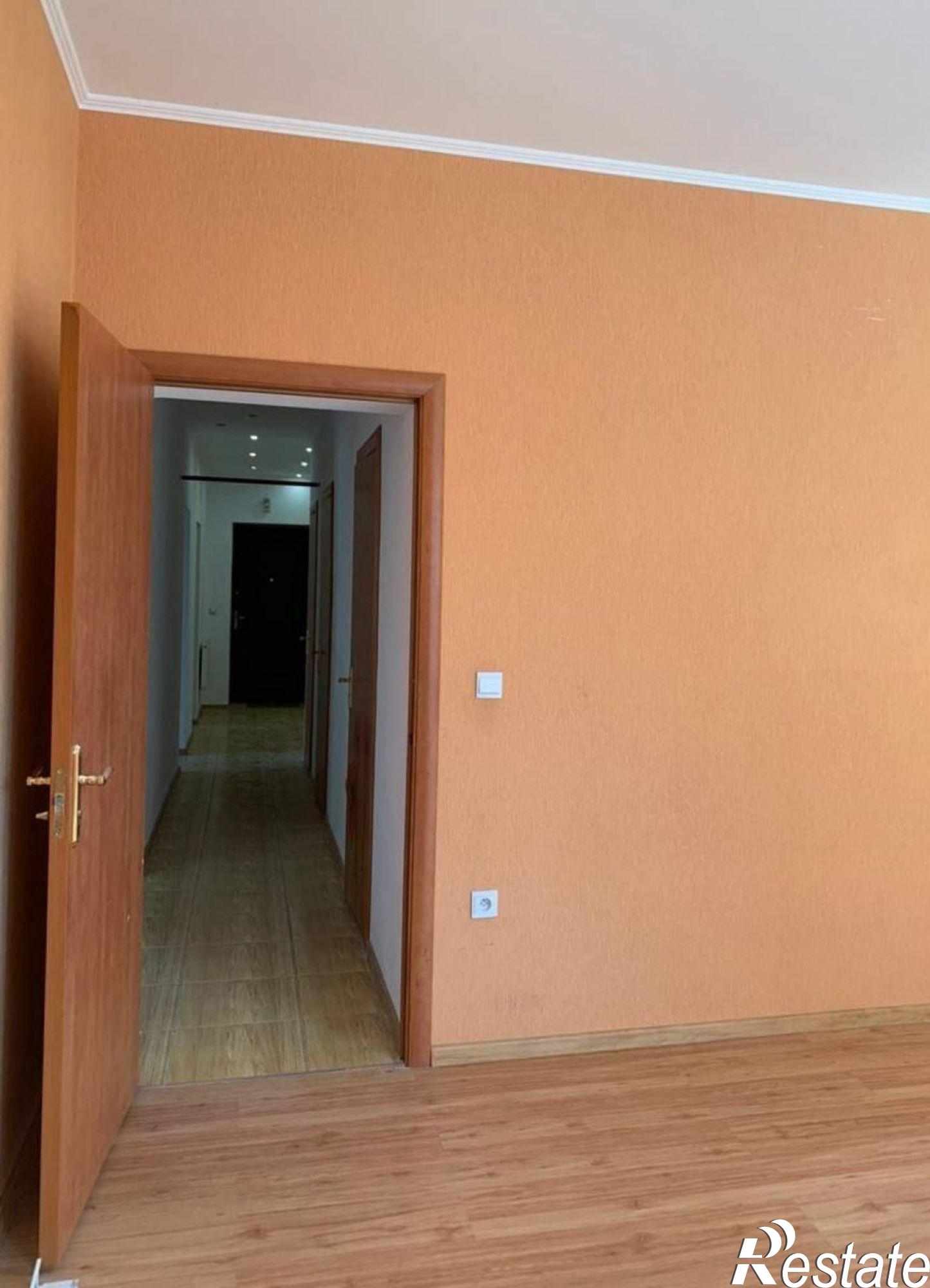 Купить квартиру за 9 300 000 рублей на Ю.Гагарина ул, 15