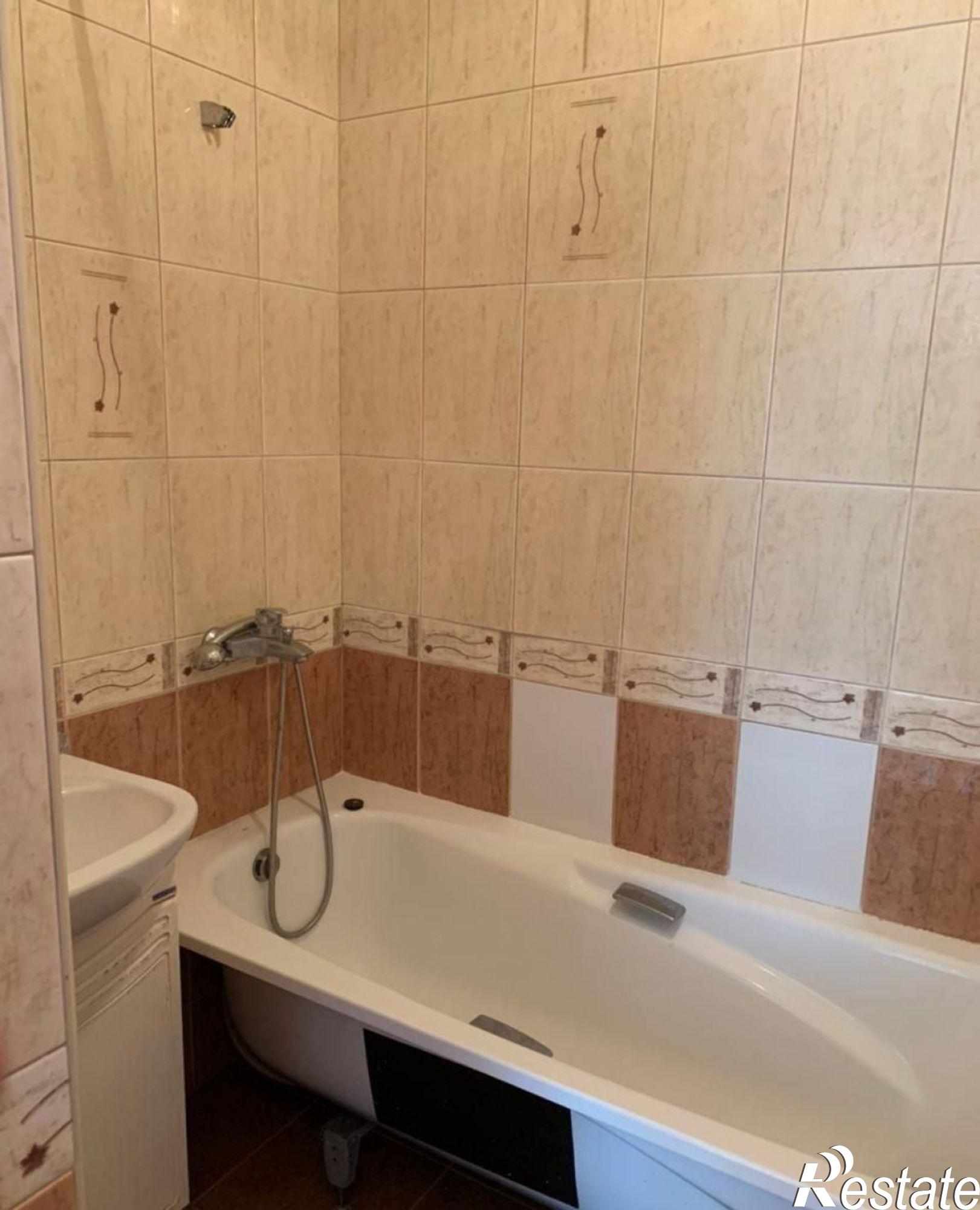 Купить квартиру за 9 300 000 рублей на Ю.Гагарина ул, 15