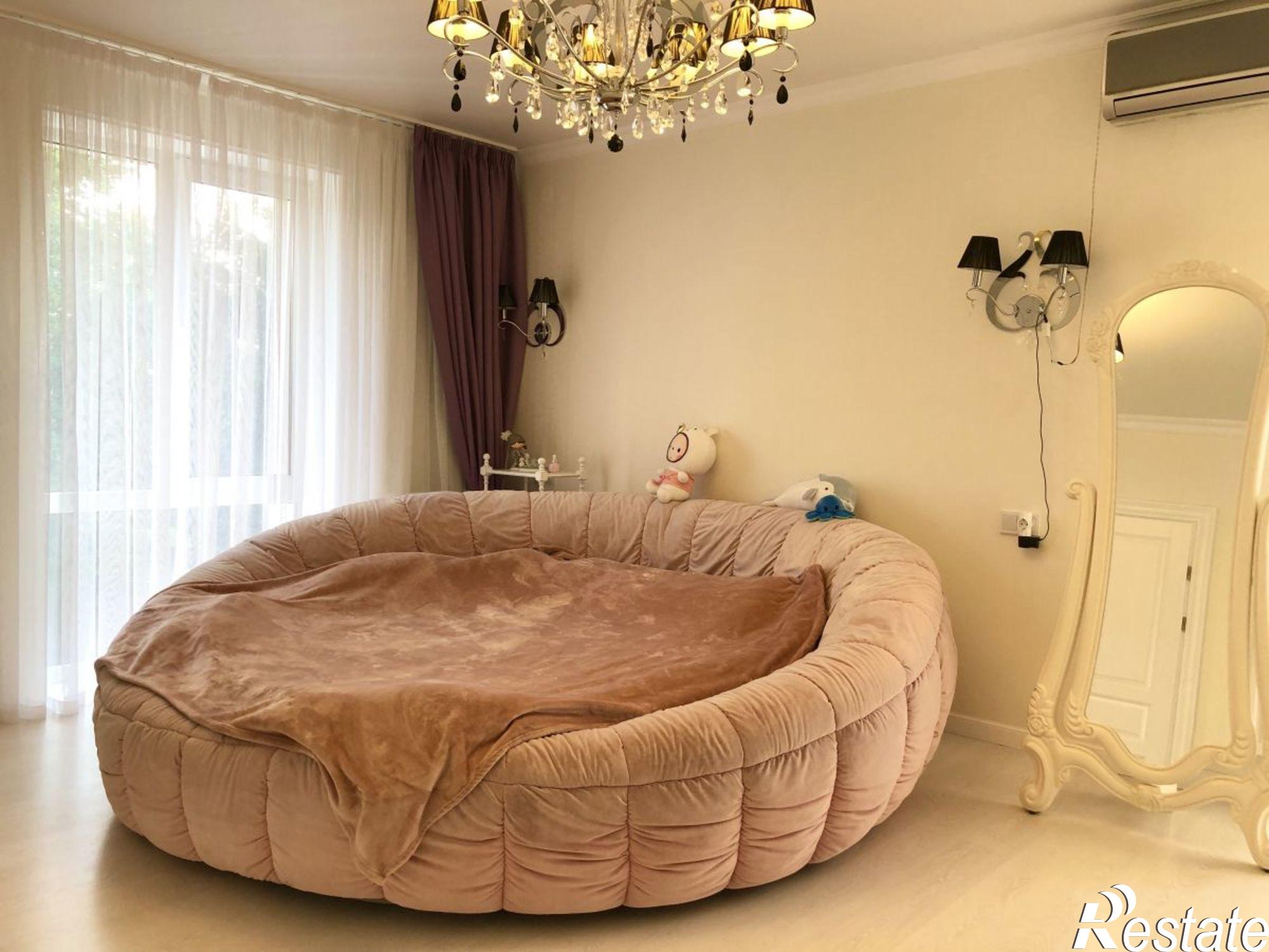 Купить дачу, дом, коттедж за 49 900 000 рублей на Парковая ул