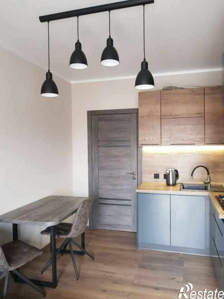 2-комн квартира Генерала Челнокова ул, 56