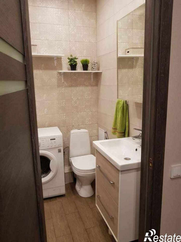 2-комн квартира Генерала Челнокова ул, 56
