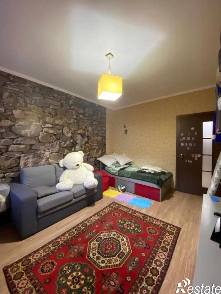 2-комн квартира Радистов ул, 54Б