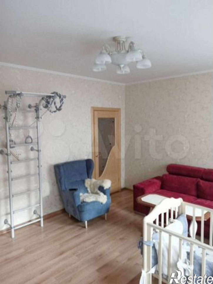 2-комн квартира Майский пер, 3