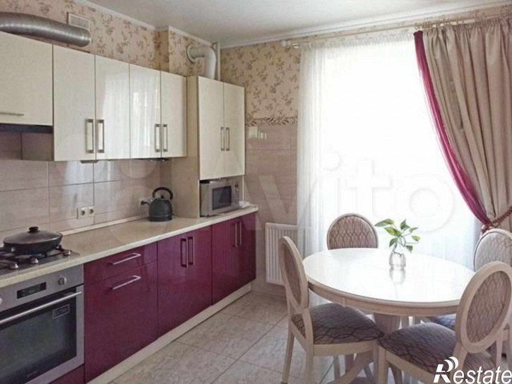 2-комн квартира Майский пер, 3